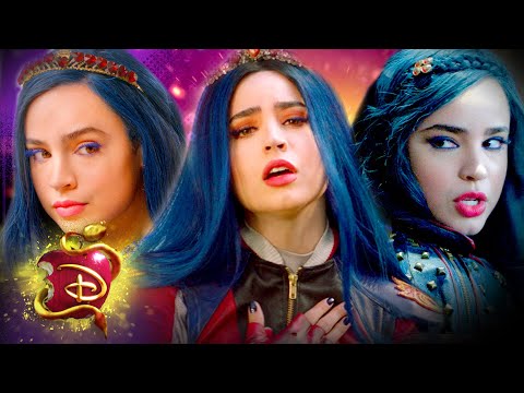 Evie's Best Moments! 💙| Compilation | Descendants